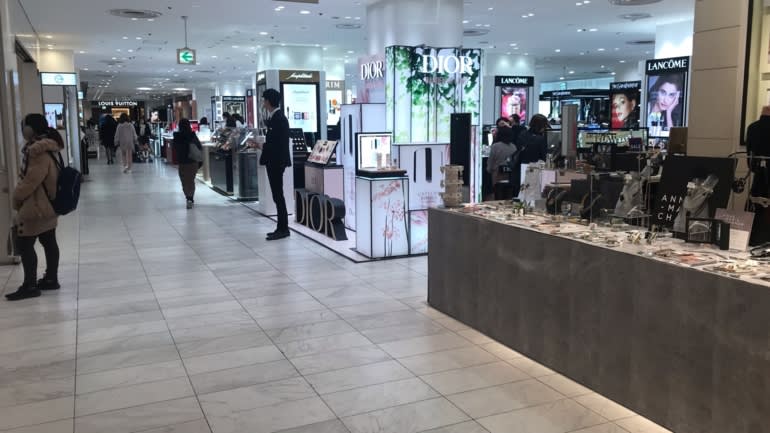 Hết Trung Quốc, các thành phố giàu có Nhật Bản cũng thành “thị trấn ma” vì corona - 1