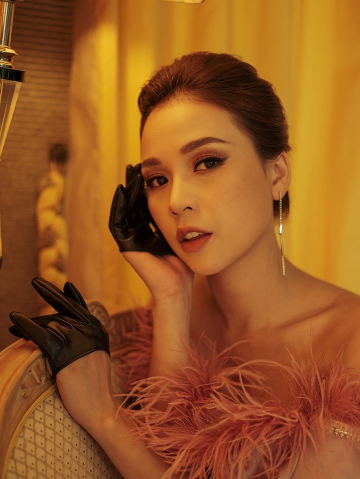 Mỹ nhân Việt sở hữu 50 tỷ chụp nội y gợi cảm nhất từ trước tới nay - 4