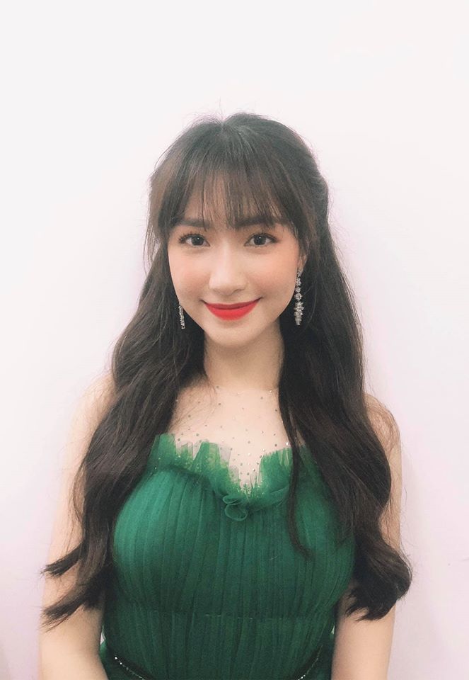 Cát-xê 500 triệu, Hoà Minzy lại rao bán khối tải sản