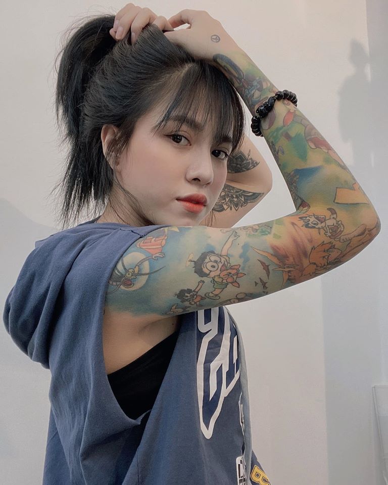 Hot girl xăm mình Quảng Nam: