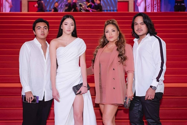 Khoảng năm 2008, Thanh Hà quen bạn trai mới - Roland. Được biết bạn trai Thanh Hà luôn cố gắng tạo lòng tin, thiện cảm với con chị. Cả hai gần gũi và quý nhau.