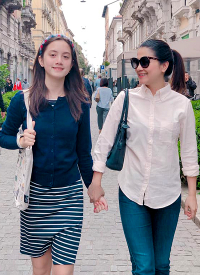 Giulia (sinh năm 2006) là con gái đầu lòng của Kim Ngân.