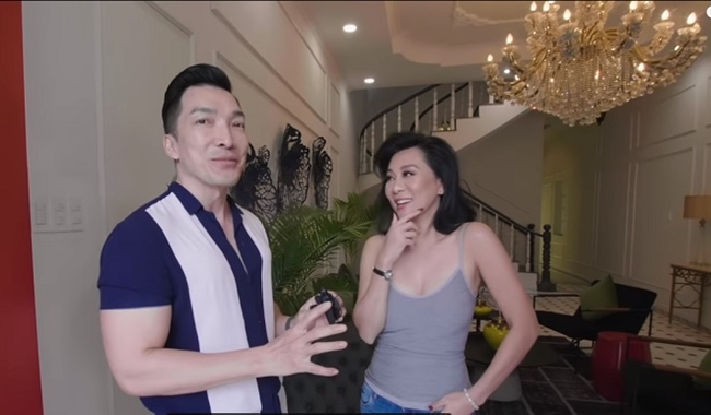Cuối tháng 12.2019, trên kênh Youtube cá nhân, MC Kỳ Duyên chia sẻ clip trò chuyện của chuyên gia trang điểm Nhật Bình. Trong clip, nữ MC tiết lộ về căn nhà mới cũng như cuộc sống của mình ở nước ngoài.