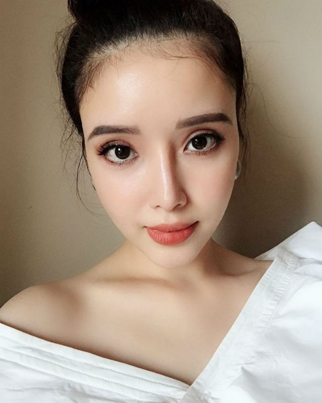 Em gái xinh đẹp của Mai Phương Thúy có phải