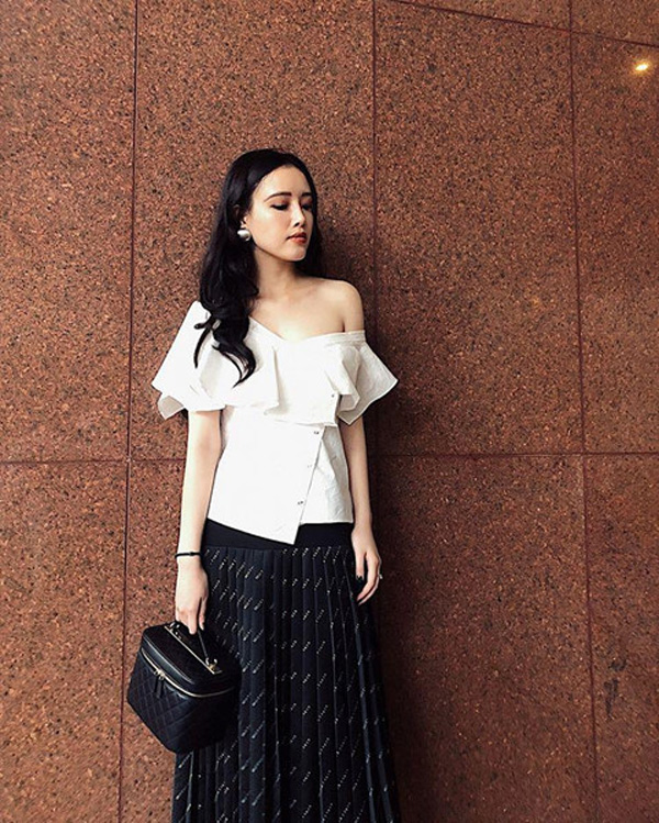 Em gái xinh đẹp của Mai Phương Thúy có phải 