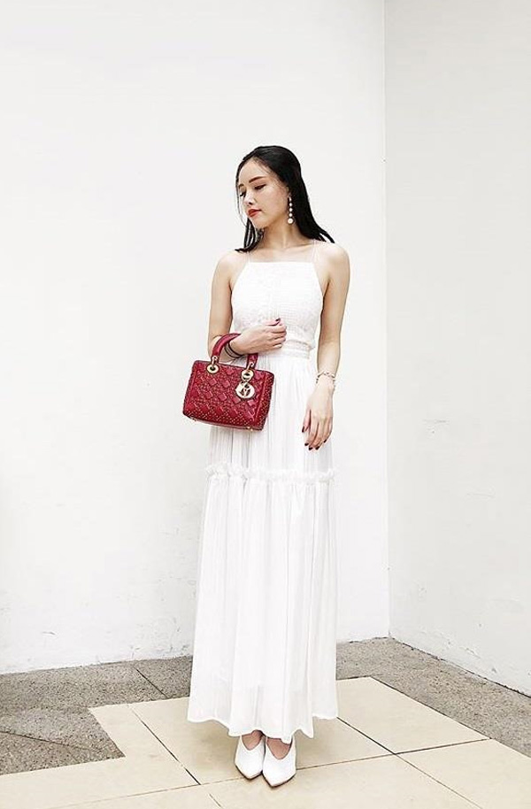 Em gái xinh đẹp của Mai Phương Thúy có phải