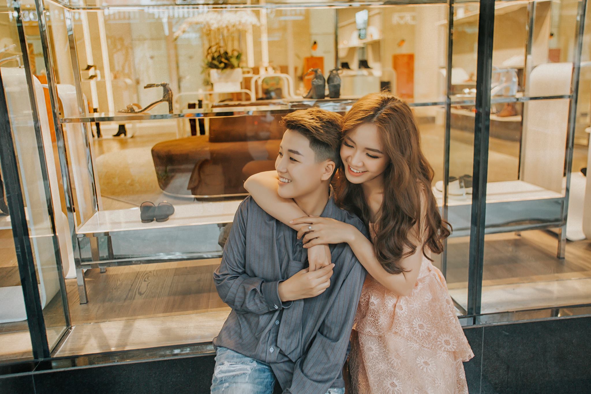 Nữ ca sĩ Việt có cuộc hôn nhân đồng tính khi mới 19 tuổi hiện sống ra sao? - 7