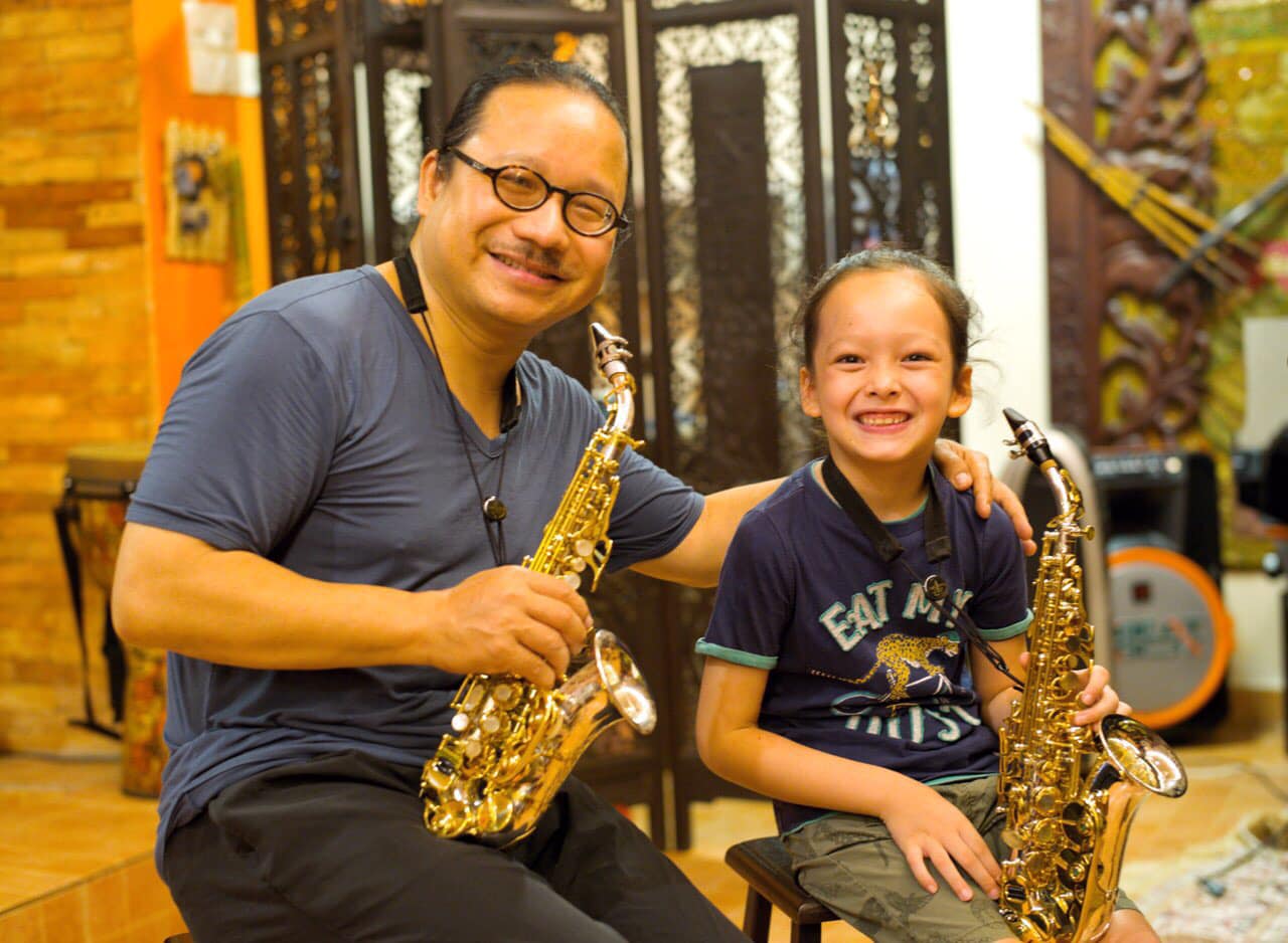 Cuộc sống của mẹ con ca sĩ Hồng Nhung sau khi chồng cũ tái hôn - 10