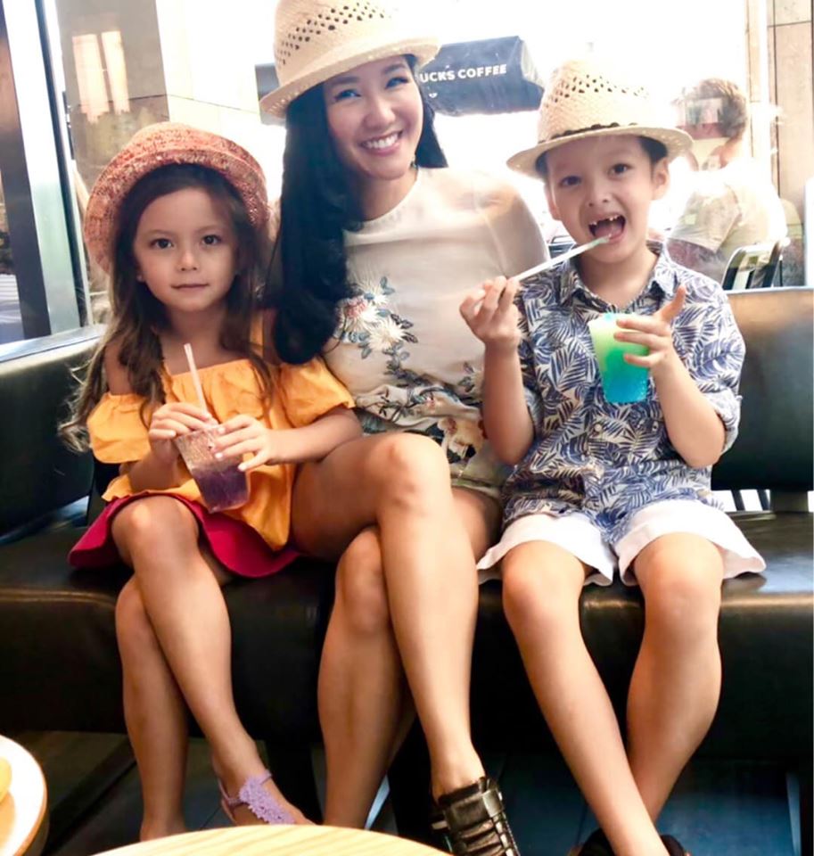 Cuộc sống của mẹ con ca sĩ Hồng Nhung sau khi chồng cũ tái hôn - 16