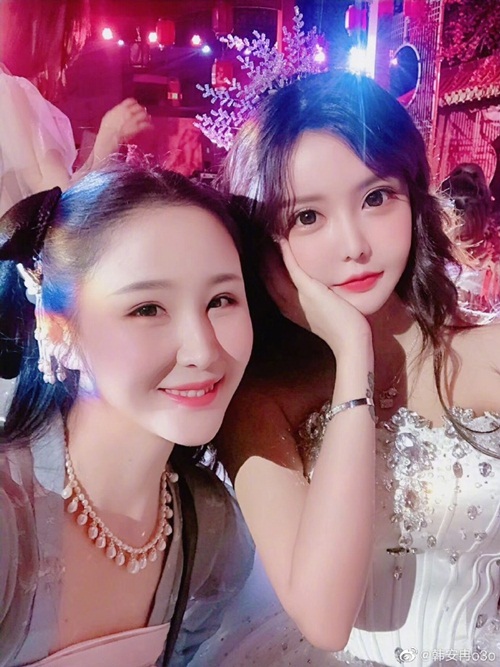 Dàn hot girl đình đám lộ mặt thật trong đám cưới khiến dân tình hốt hoảng - 4