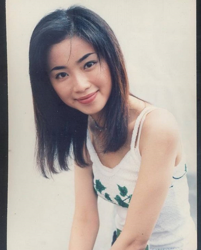 Năm 1996, cô góp mặt trong bộ phim đề tài xã hội đen đình đám