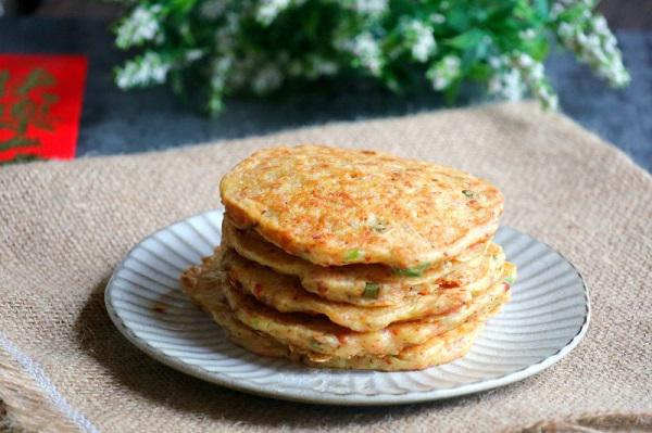 Cách làm bánh khoai tây cay giòn, nóng hổi trong nháy mắt cho bữa sáng cực ngon - 5