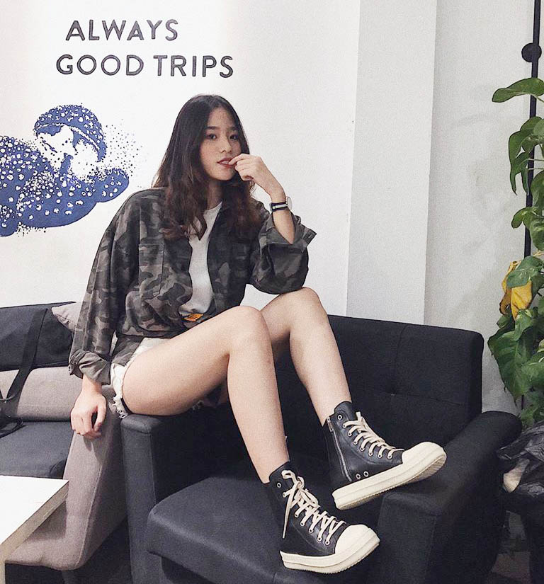 2 nữ sinh 10X làm MC đài VTV: Lên hình thanh lịch, đời thường mặc quyến rũ - 13