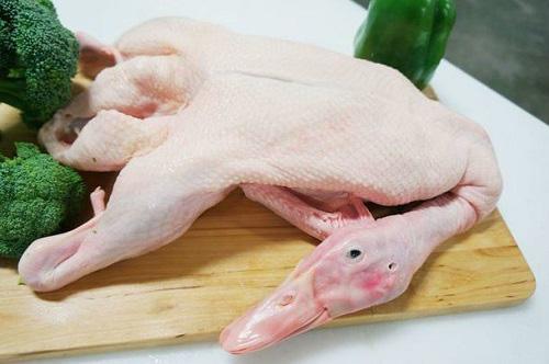 Thêm vài phút sau để nhổ lông vịt dễ dàng, sau khi luộc cũng không bị hôi, khô, thâm đen mà trắng đẹp - 2