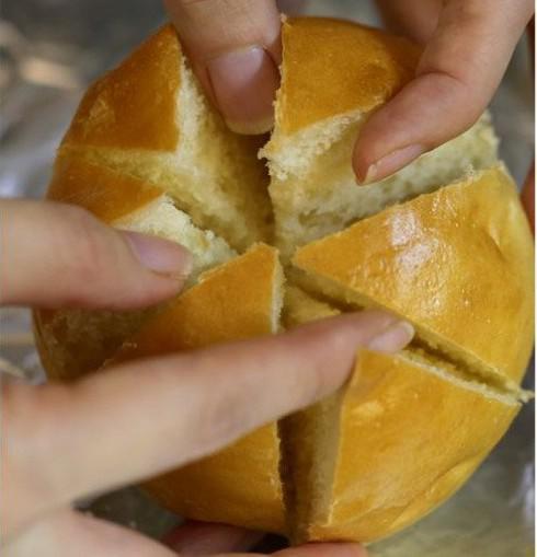 cách làm bánh mì bơ tỏi phô mai