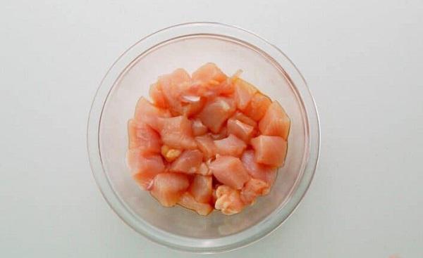 Học người Nhật làm món cơm gà ngon xuất sắc, ai ăn cũng mê tít - 1