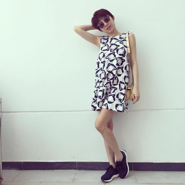 Từ những chiếc váy không phòng hộ đến sự vô ý tứ của một số phụ nữ nơi công cộng - 8