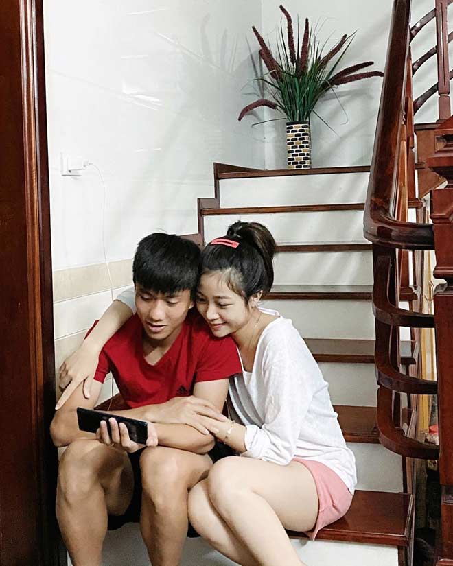 Được chồng cưng như trứng mỏng, vợ Văn Đức thốt lên: “Lấy chồng là chân lý” - 7