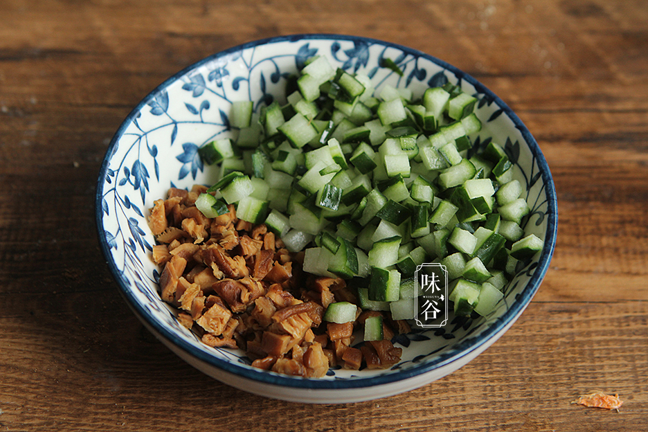 Tận dụng cơm thừa làm món trứng bọc cơm siêu hấp dẫn - 3