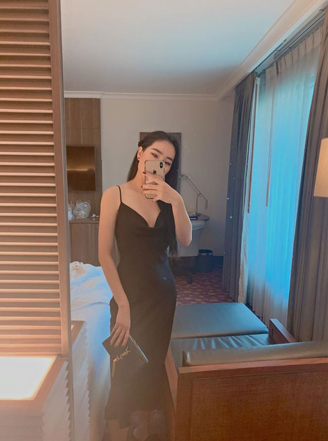 Vẻ đẹp nóng bỏng của nữ tiếp viên hàng không vừa được hot boy bóng rổ cầu hôn - 11