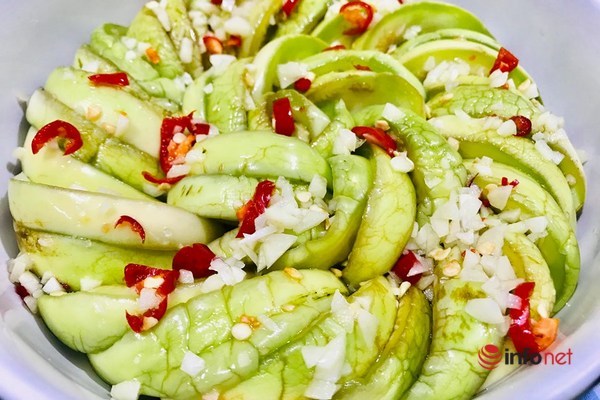 Cà dầm mắm tỏi ớt giòn ngon đưa cơm ngày nắng nóng - 1