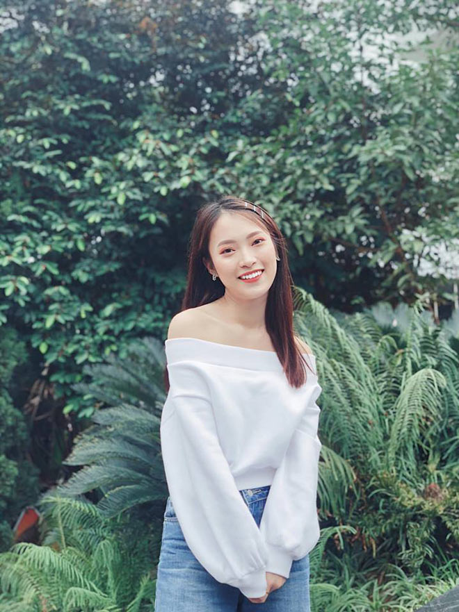 Đến nhà bà Tân Vlog “ăn chực”, ba cô gái khiến dân mạng