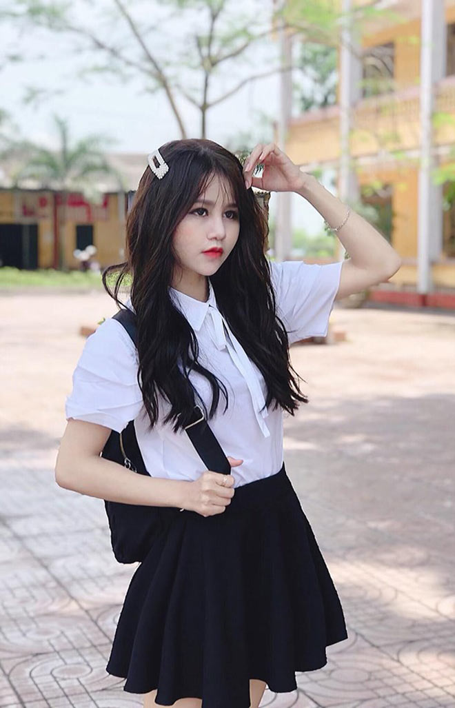 Đến nhà bà Tân Vlog “ăn chực”, ba cô gái khiến dân mạng