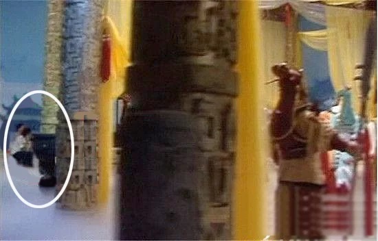 'Tây Du Ký 1986' chiếu lại trên VTV: Loạt sạn bị 'bóc' khiến fan không thể nhịn cười - 8