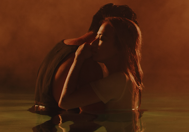 Bạn trai Việt kiều kém tuổi của 'bé' Xuân Nghi là ai? - 4