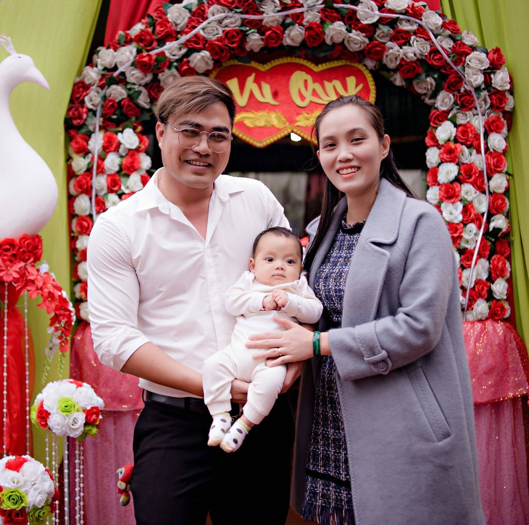 3 anh chàng si mê Huệ