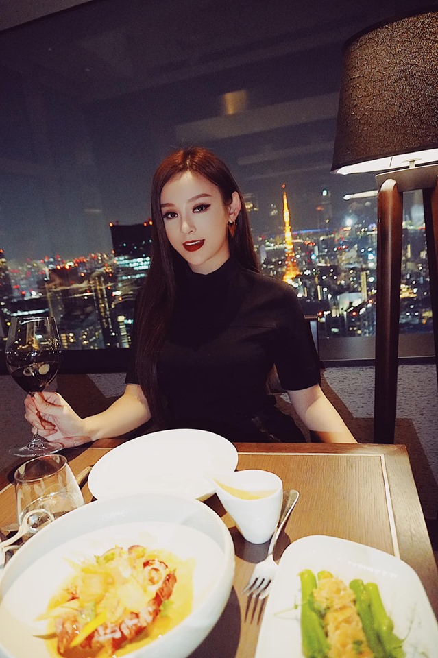 3 hot girl đời đầu lấy chồng đại gia Hà thành - Sài thành giờ ra sao? - 4