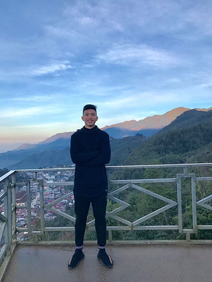 Lương nửa tỷ đồng mỗi tháng, Đoàn Văn Hậu có dùng hàng hiệu