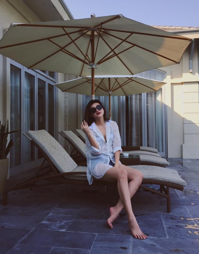 Khi có thời gian rảnh rỗi, Trúc Nguyễn đi du lịch cùng gia đình, người thân.