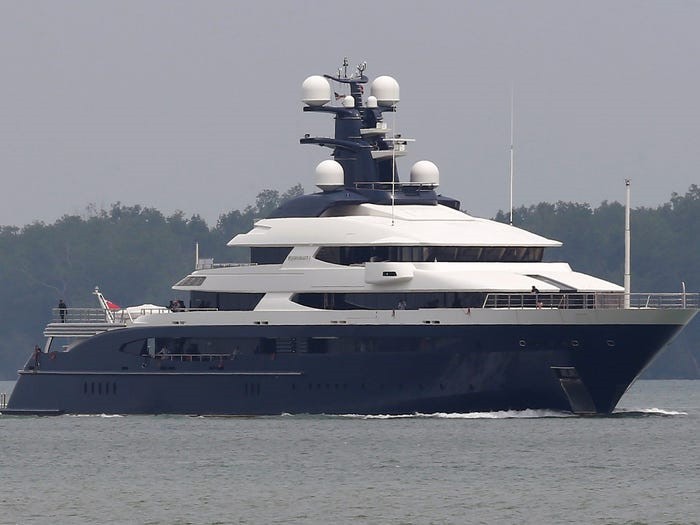Giới tỷ phú đang đốt tiền cho các siêu du thuyền như thế nào? - 11