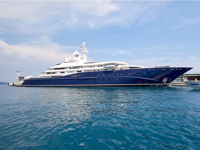 Giới tỷ phú đang đốt tiền cho các siêu du thuyền như thế nào? - 17