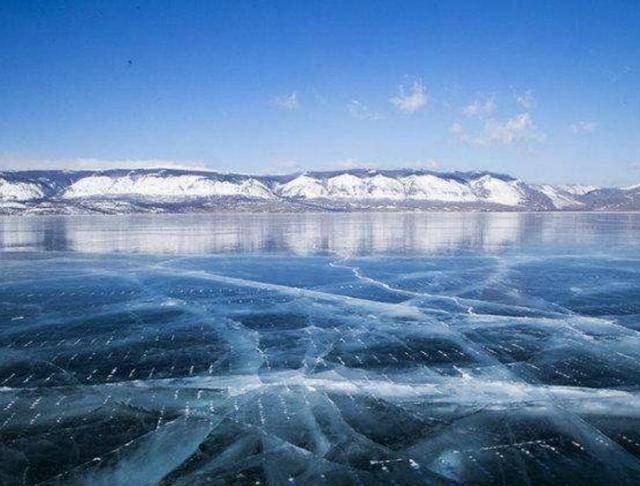 Hồ nước tuyệt đẹp, được cho là chứa hàng tấn vàng nhưng chẳng ai dám khai thác - 5