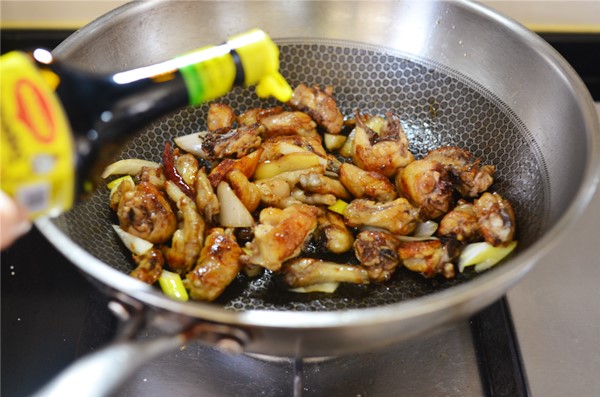 Cách làm gà chiên sốt dầu hào, đậm đà từng thớ thịt, vét sạch nồi cơm vẫn thấy thèm - 10