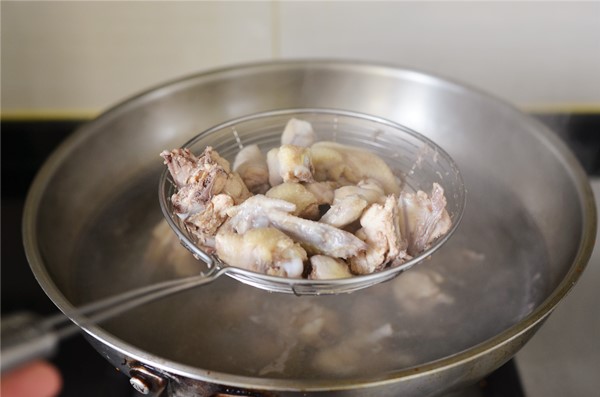 Cách làm gà chiên sốt dầu hào, đậm đà từng thớ thịt, vét sạch nồi cơm vẫn thấy thèm - 4