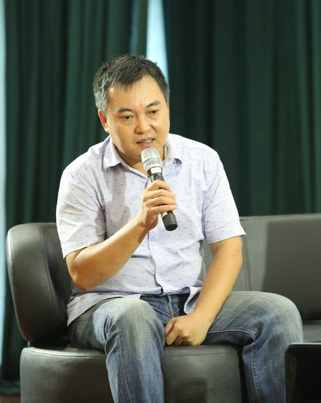 Lưu Minh Vũ là một trong những MC kỳ cựu và nổi tiếng ở VTV. Cuộc sống của anh khá kín tiếng khiến nhiều người tò mò.