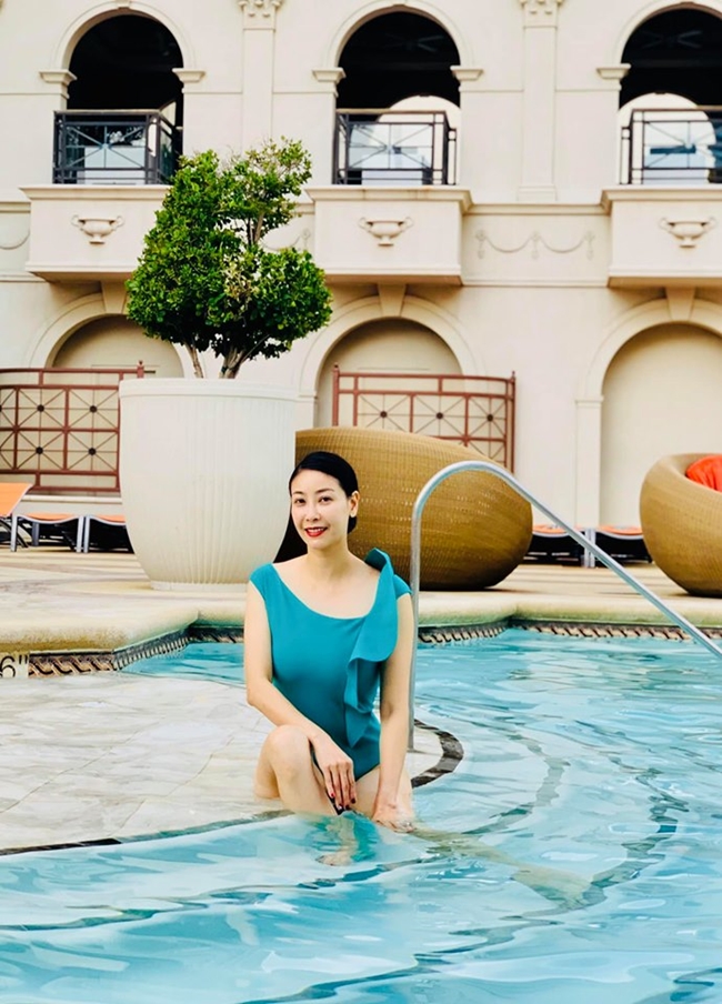 Thời gian rảnh rỗi, Hoa hậu Việt Nam 1992 dành thời gian đi du lịch, tận hưởng cuộc sống.