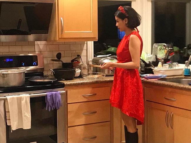 Khu bếp rộng rãi và tiện nghi là nơi Hà Kiều Anh trổ tài nấu những món ngon cho chồng và các con cũng như bạn bè.