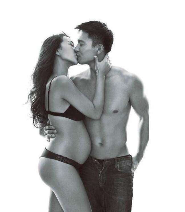 An Chí Kiệt từng có mối tình kéo dài 4 năm với em gái Tạ Đình Phong là Tạ Đình Đình trước khi kết hôn với Jessica C năm 2016. Cặp đôi hiện chung sống hạnh phúc và có với nhau một cô con gái nhỏ.