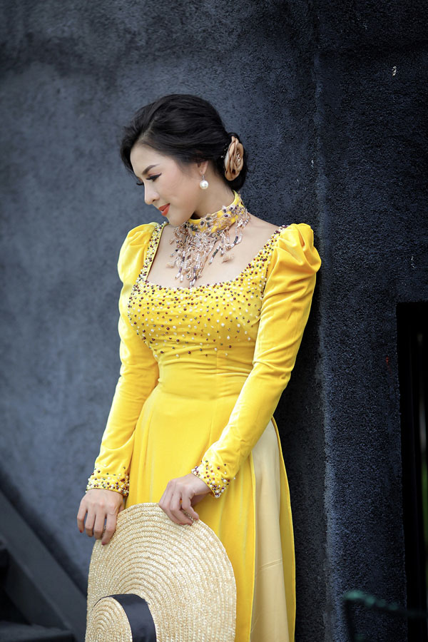 Mỹ nữ Việt có ảnh nude đẹp nhất châu Âu: