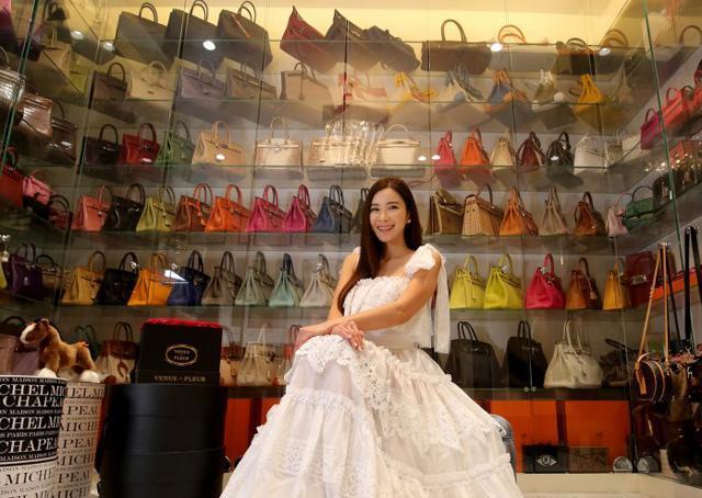 Nữ tiếp viên xinh đẹp giàu có bậc nhất Singapore là ai? - 2