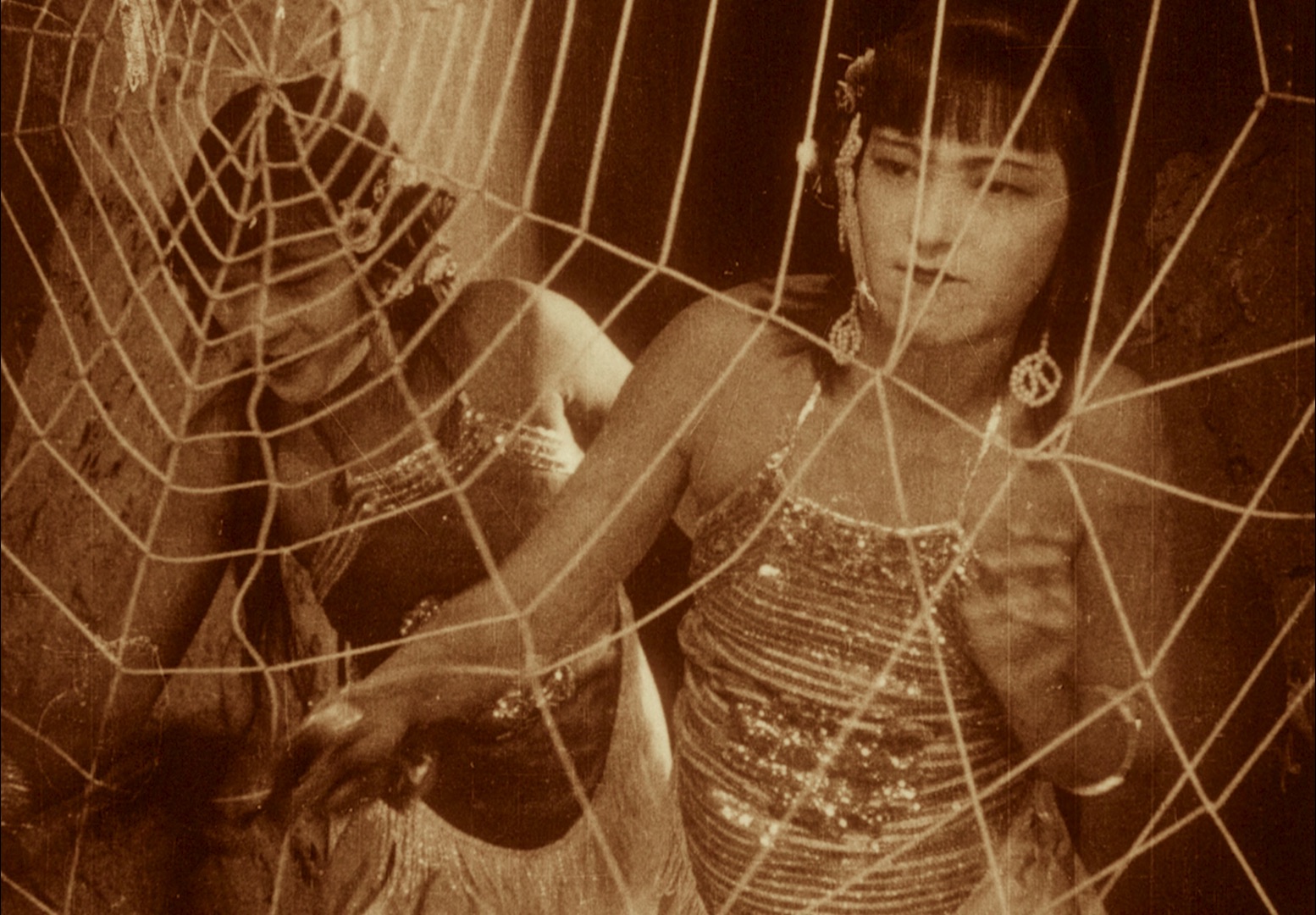 Bất ngờ với Tây Du Ký từ năm 1927: Trang phục hở hang, hoá trang như phim kinh dị - 6