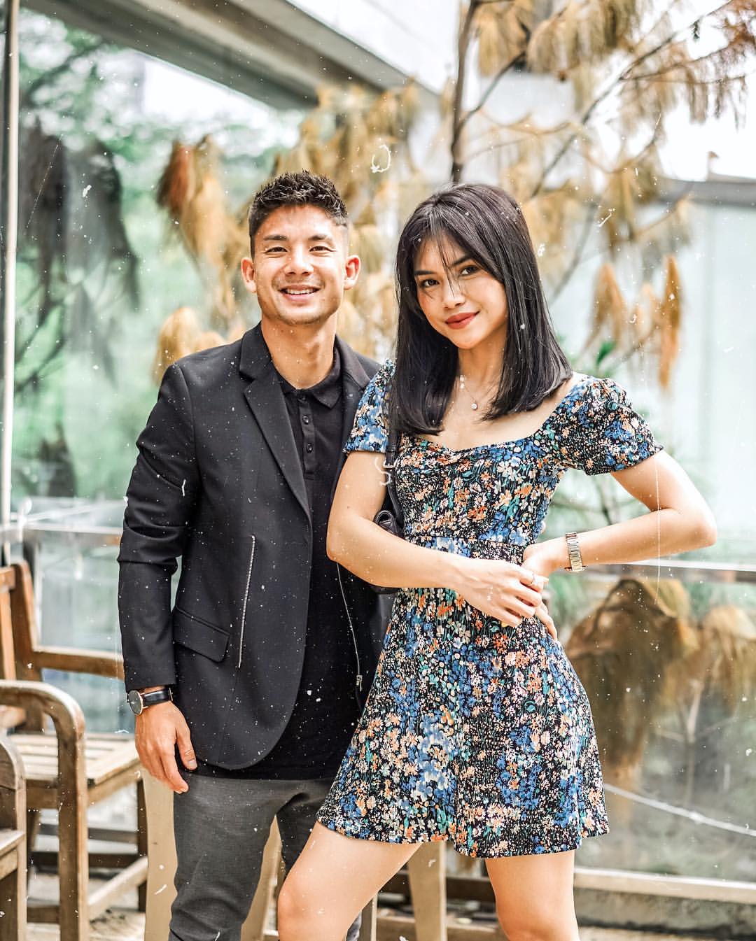 Tiền vệ Indonesia cầu hôn lãng mạn với bạn gái siêu xinh đẹp và nóng bỏng - 12