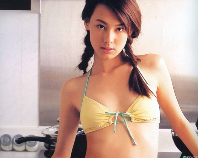 Trước khi vướng scandal tình cảm, Lương Lạc Thi là gương mặt được nhiều khán giả yêu mến với nhiều tác phẩm ấn tượng như