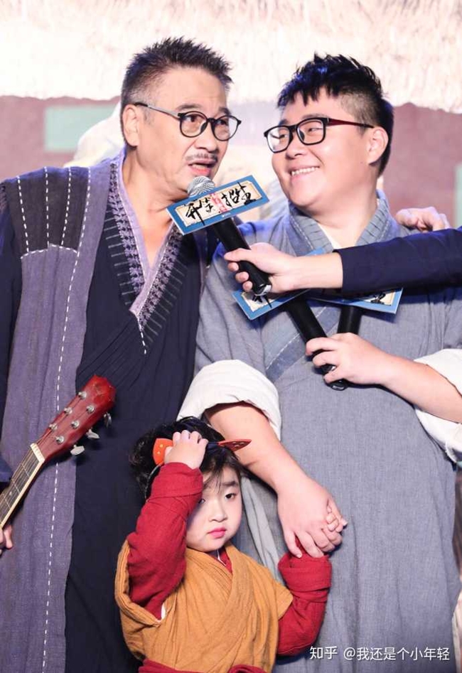 Năm 2018, nam diễn viên sinh năm 1990 kết hợp cùng đàn anh Ngô Mạnh Đạt góp mặt trong bộ phim ăn theo hào quang của