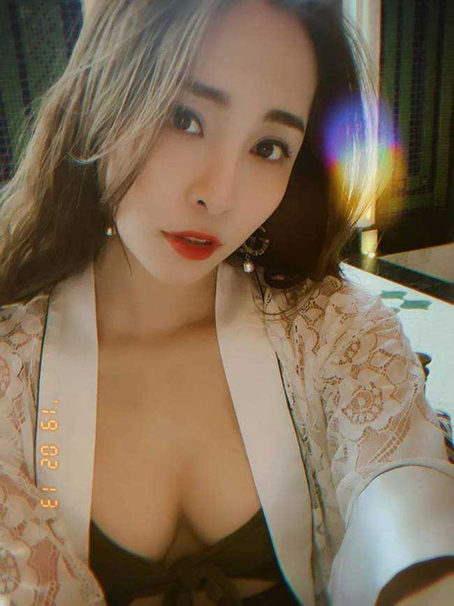 Quỳnh Nga với vai hoa khôi kiêm gái làng chơi trong phim truyền hình