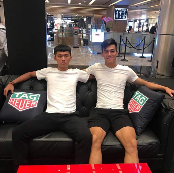 Chỉ thích diện áo phông, quần cộc, Tiến Linh vẫn khiến vạn chị em liêu xiêu - 4